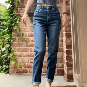 brand new with tags american eagle
curvy jeans.